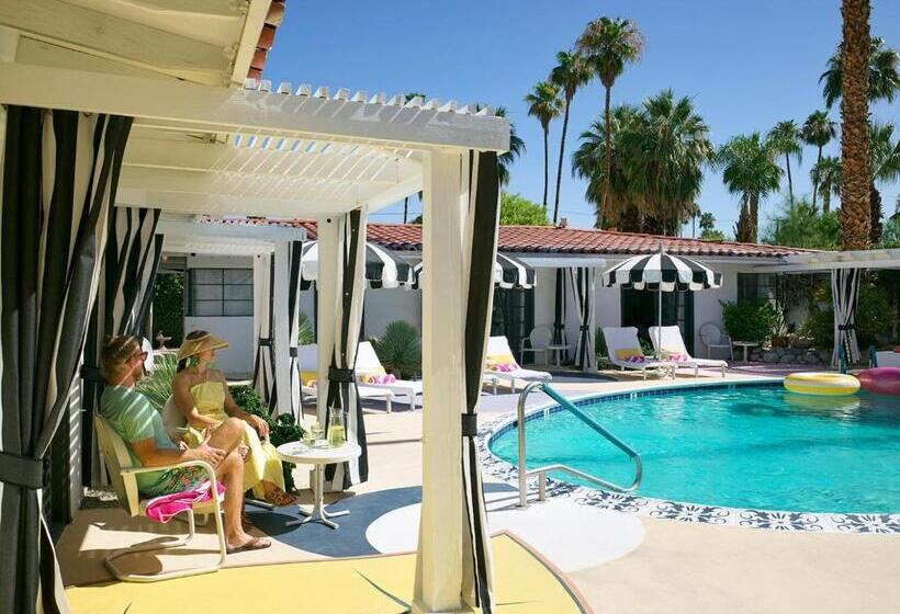 ホテル Old School Hollywood Glam Plus Poolside Adventure