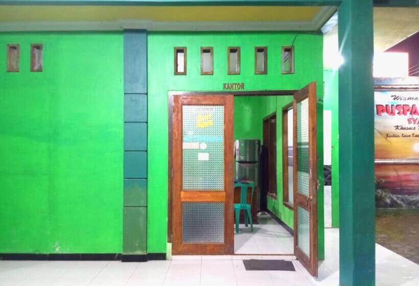 בית מלון כפרי Puspa Tiara Syar I Guci Mitra Reddoorz
