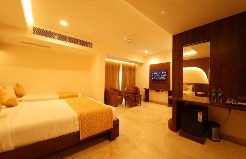 Hotell Tsr Vivitha Grand