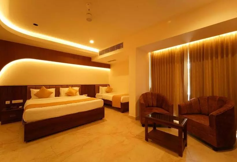 Hotelli Tsr Vivitha Grand