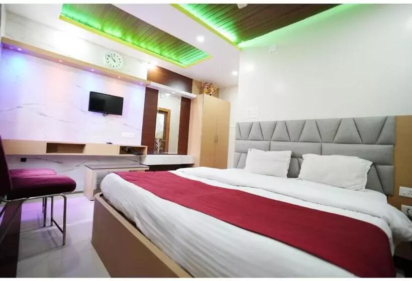 Mor Hotel Ashray Behind Swargadwar Lift  Wifi With Restaurant Facilities Near Golden Beach & Temple