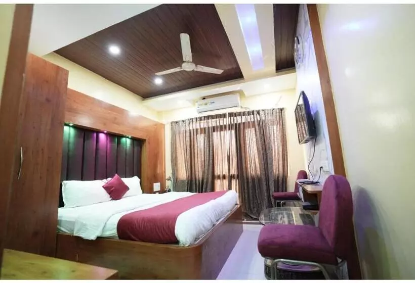Mor Hotel Ashray Behind Swargadwar Lift  Wifi With Restaurant Facilities Near Golden Beach & Temple