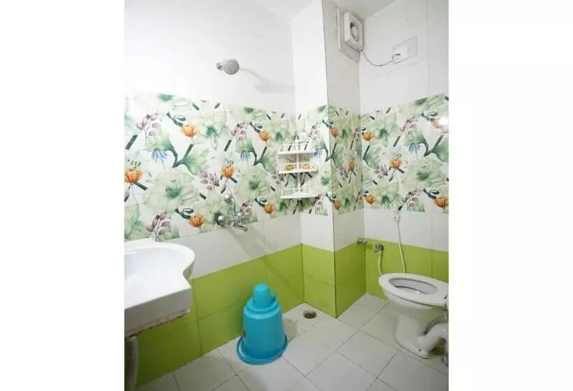 Mor Hotel Ashray Behind Swargadwar Lift  Wifi With Restaurant Facilities Near Golden Beach & Temple