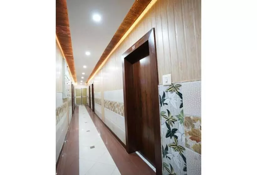 Mor Hotel Ashray Behind Swargadwar Lift  Wifi With Restaurant Facilities Near Golden Beach & Temple