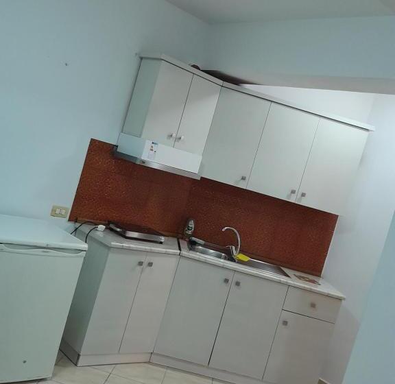 پانسیون Afd Vlore