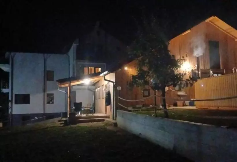 ペンション Perla Argesului, Cazare, Ciubar, Piscina, Lift, Pensiuni, Hotel, Cabana, Vila, Munte, Transfăgarasan