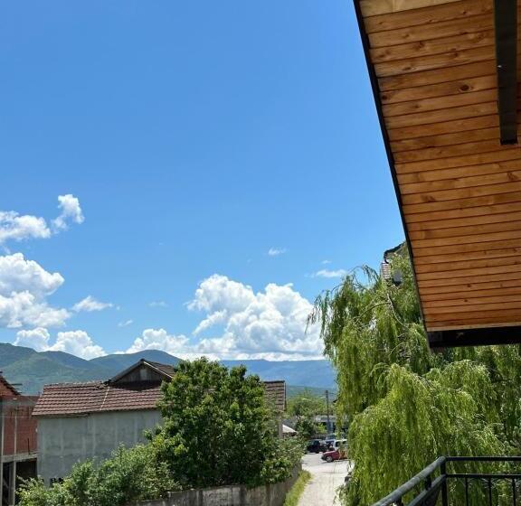 Пансион Woodhouse