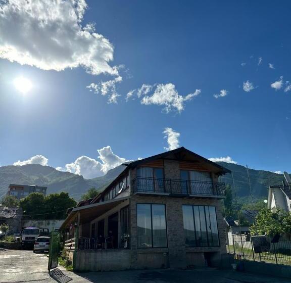 Пансион Woodhouse