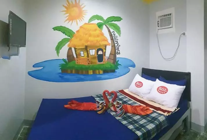 Rgl Pinamalayan Condotel