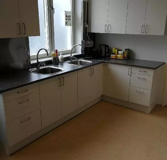 Vandrarhem 11 Rum & Kök