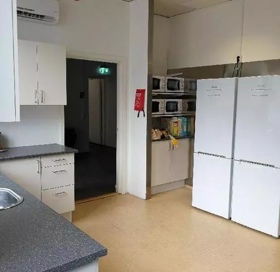 Vandrarhem 11 Rum & Kök