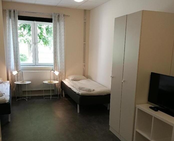 Vandrarhem 11 Rum & Kök