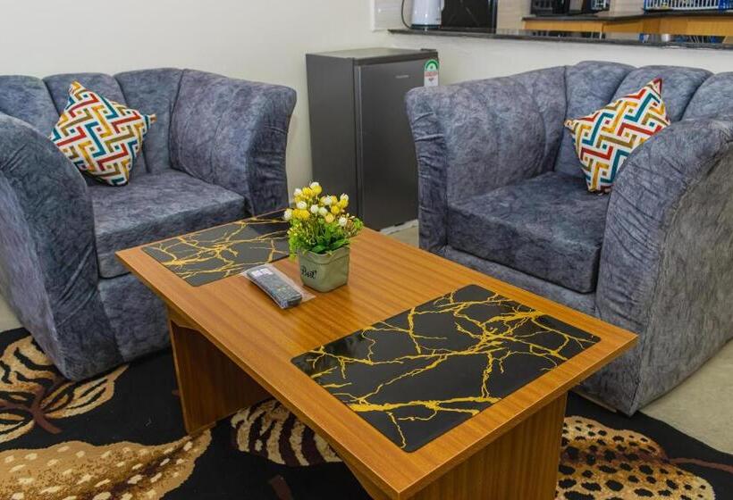 تختخواب و صبحانه Cn Towers