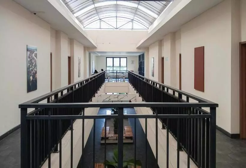 Deluma Hotel Syariah Redpartner