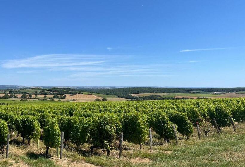 Отель Auberge Sainte Gemme