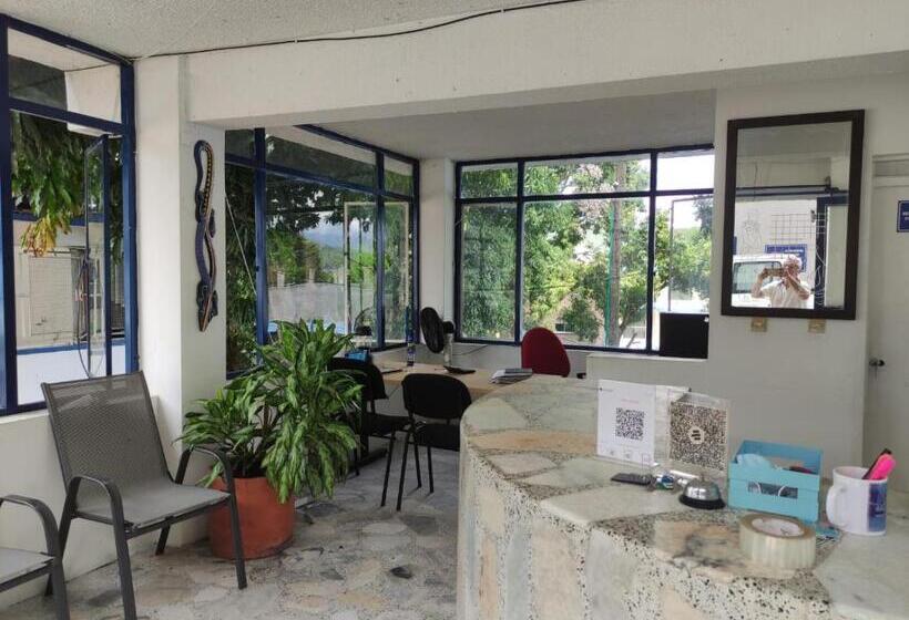 호텔 El Marques De San Luis