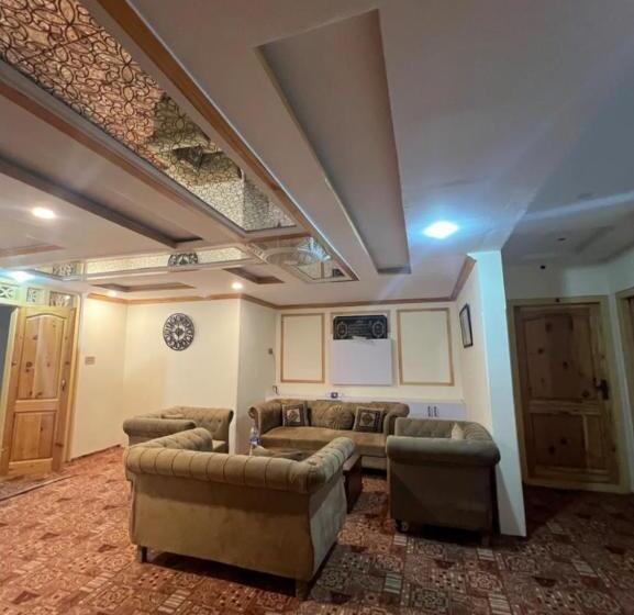 هتل Mountain Retreat Skardu