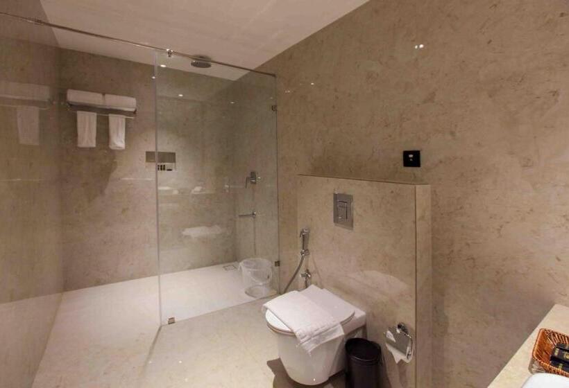 Hotel Park Residency Ayarkunnam