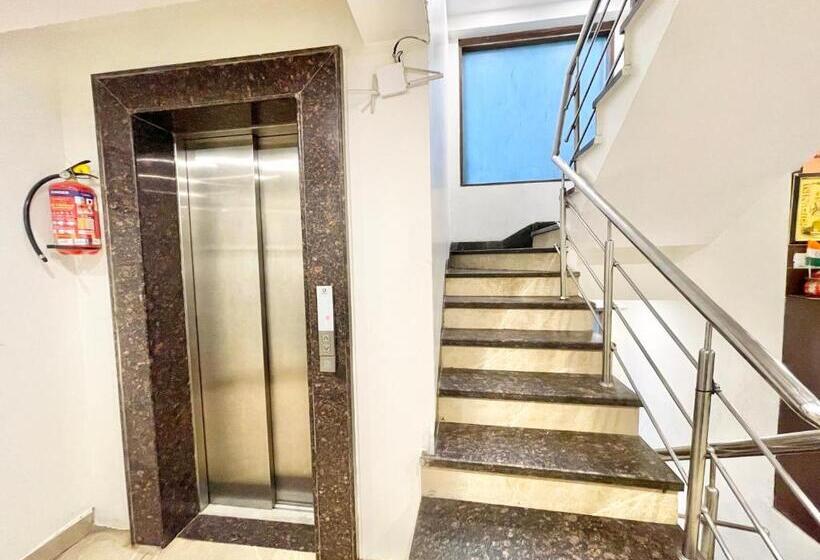 Отель Savoy Residency Inn ! Mussoorie होटल सवॉय रेजीडेंसी इन, হোটেল সাভয় রেসিডেন্সি ইন , Near Mall Road H