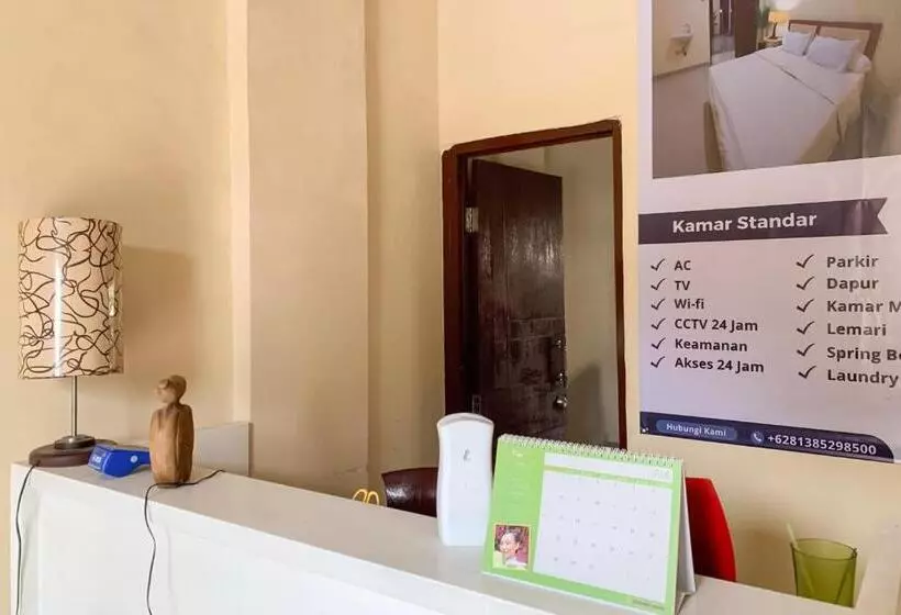 Hotelli Sr Residence Near Mall Ciputra Cibubur Mitra Reddoorz