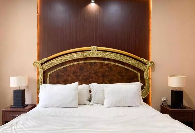 Hotelli Sr Residence Near Mall Ciputra Cibubur Mitra Reddoorz