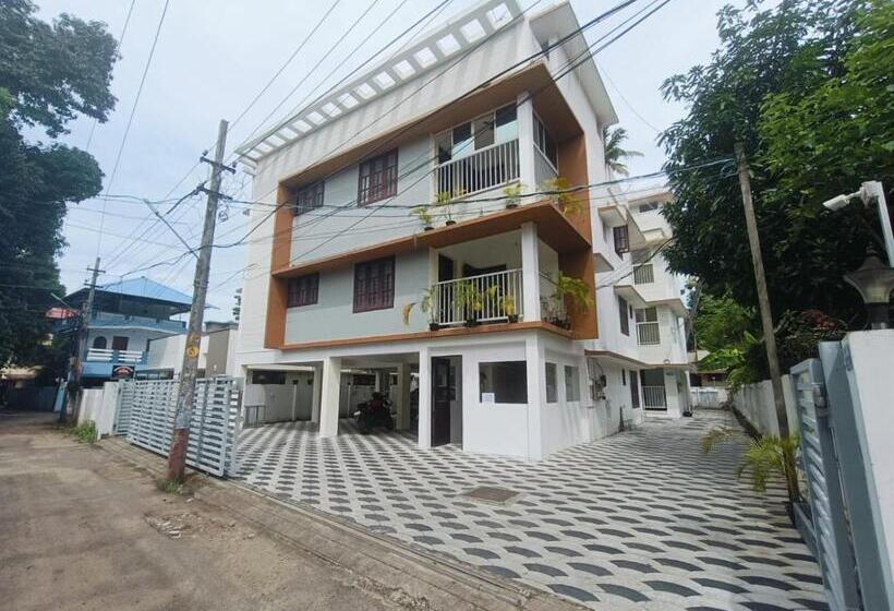 Hotel West Darshan Apartments And Villas