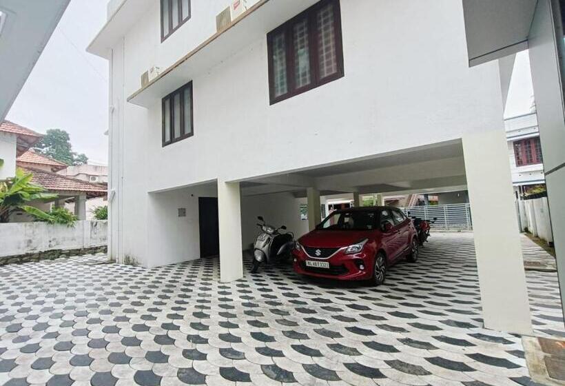 Hotel West Darshan Apartments And Villas