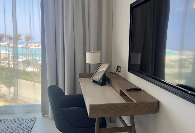 Marassi, Luxury Suite In Address Beach Resort! Service Apartment