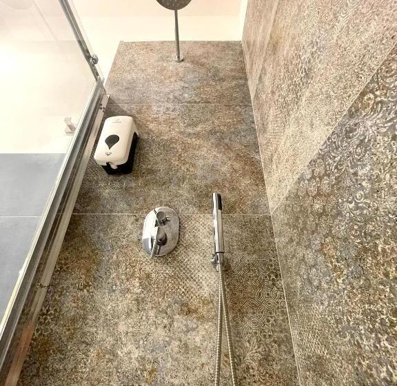 پانسیون Barirooms   Murat Suites