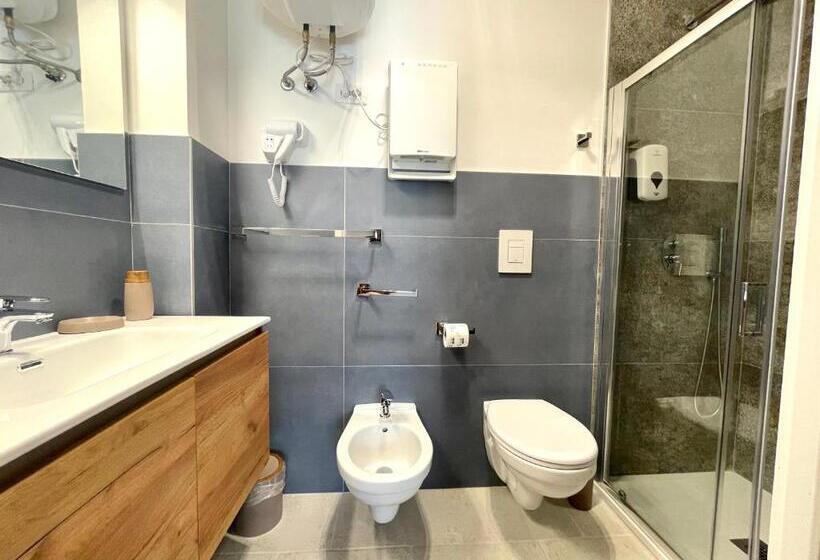 پانسیون Barirooms   Murat Suites