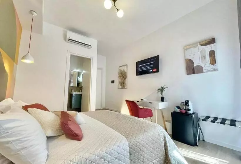 پانسیون Barirooms   Murat Suites