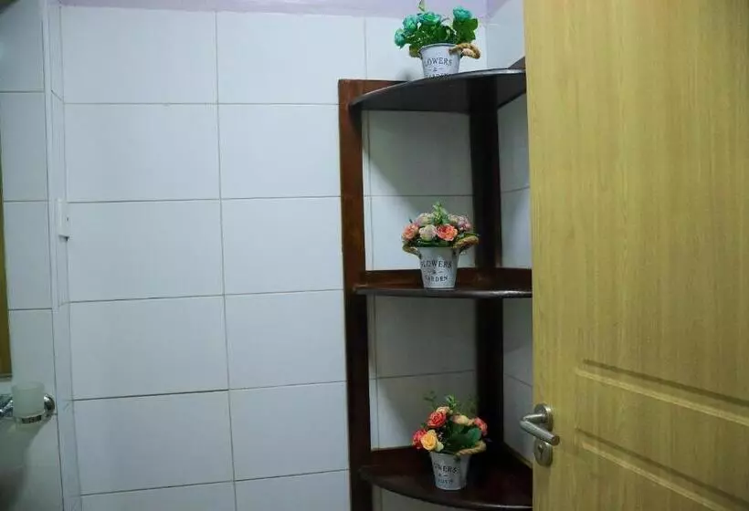 پانسیون Garden Court Villa