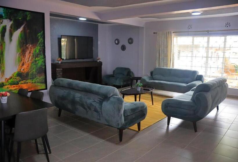 پانسیون Garden Court Villa