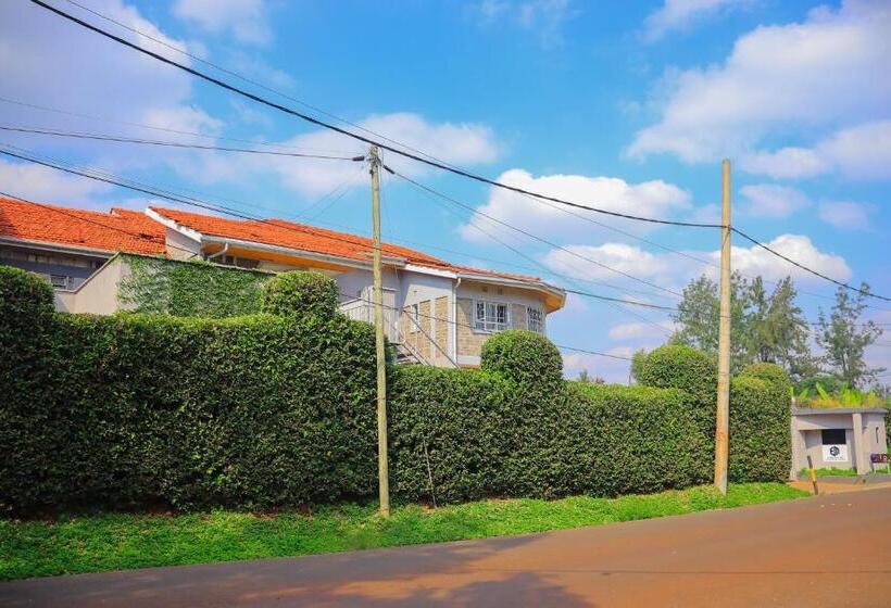 پانسیون Garden Court Villa