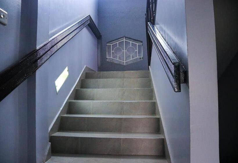 پانسیون Garden Court Villa