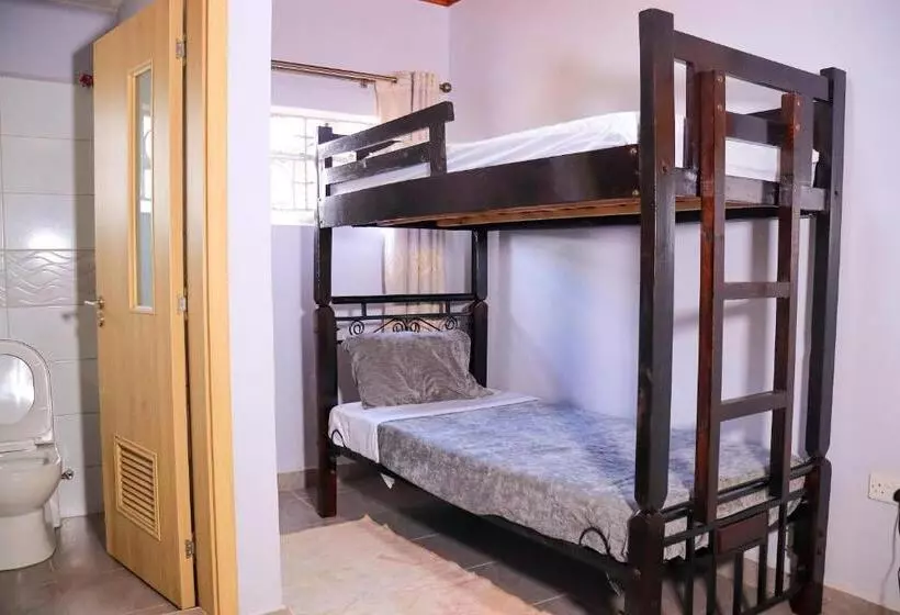 پانسیون Garden Court Villa