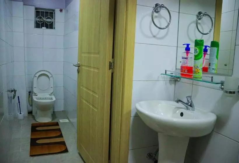 پانسیون Garden Court Villa