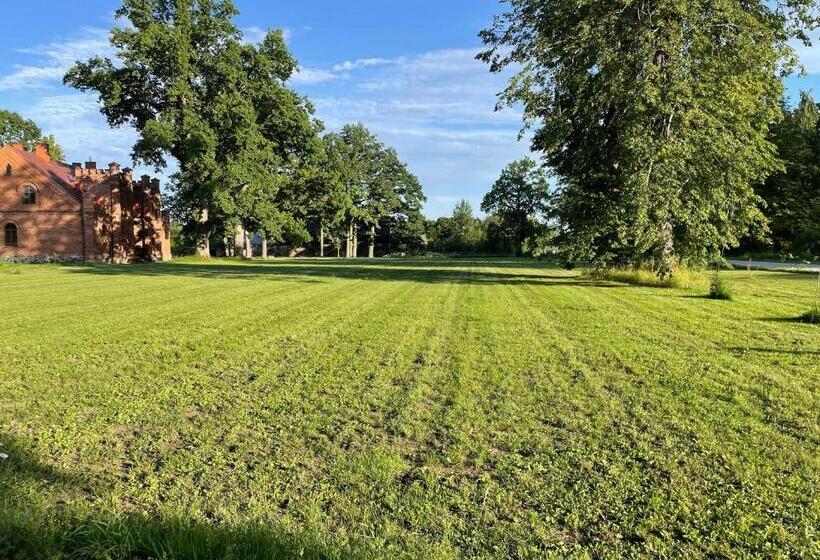 پانسیون Kipeni Guest House