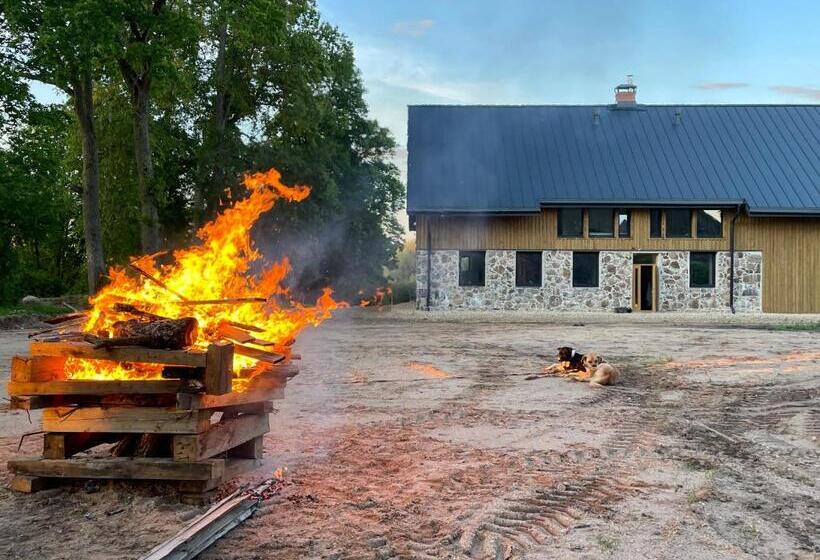 پانسیون Kipeni Guest House