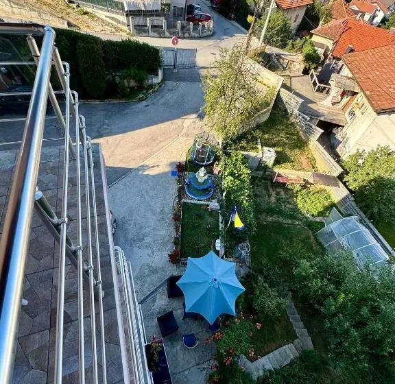 پانسیون Room Ejna 3