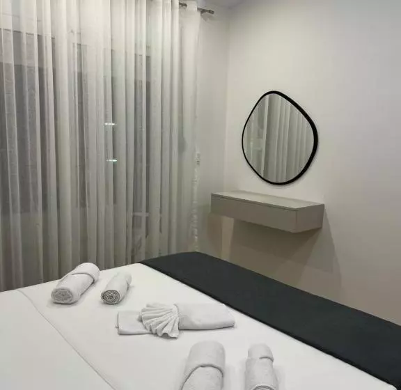 پانسیون Sunny Apartments