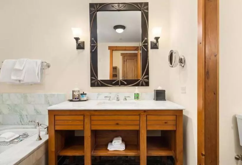 Lomakeskus 1315 Studio The Lodge At Spruce Peak 3rd Floor