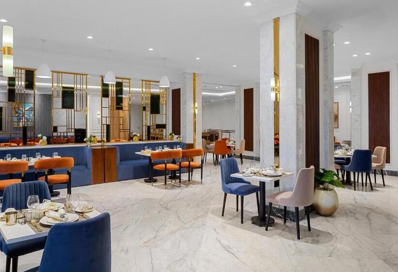 استراحتگاه Crystal Lotus Luxury Palace By Pickalbatros