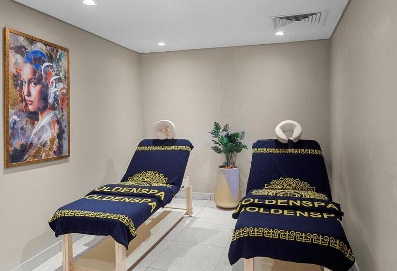 استراحتگاه Crystal Lotus Luxury Palace By Pickalbatros