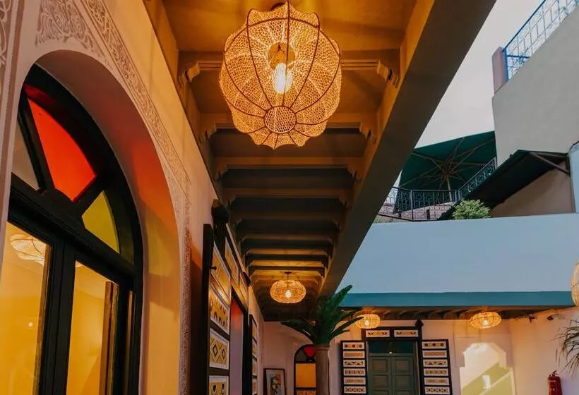 ریاض The Little Hara