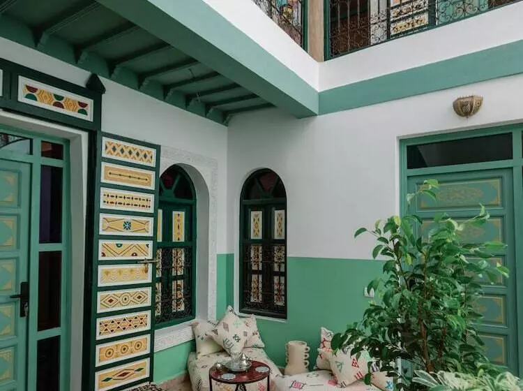 ریاض The Little Hara