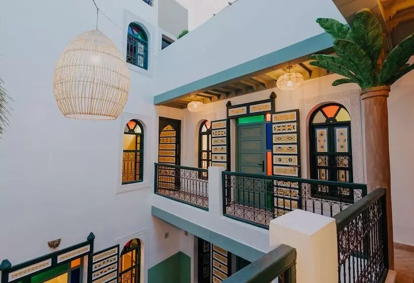 ریاض The Little Hara