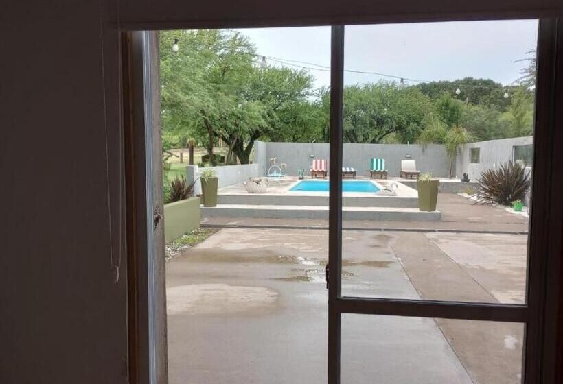 הוסטל Cabañas Mis Amores