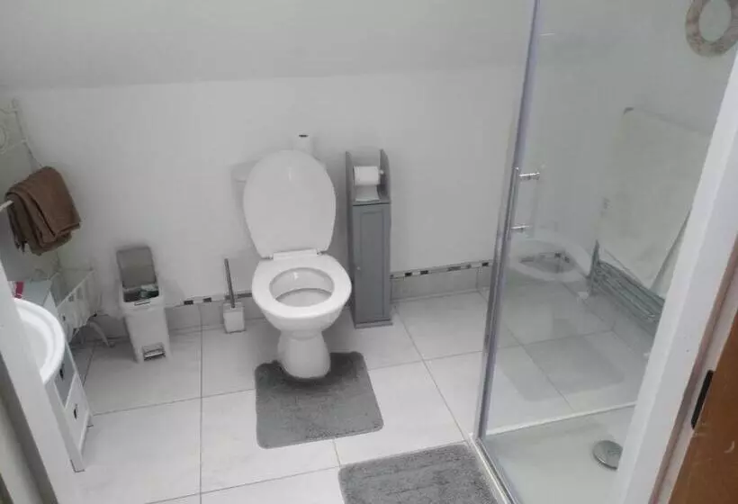 Aamiaismajoitus (B&B) Blackbrink Cottage