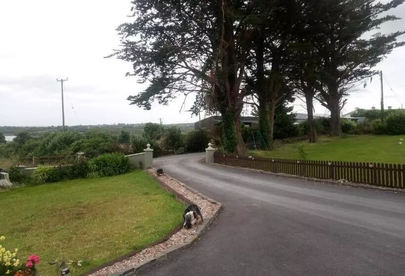 Aamiaismajoitus (B&B) Blackbrink Cottage